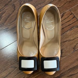 Roger vivier high heel